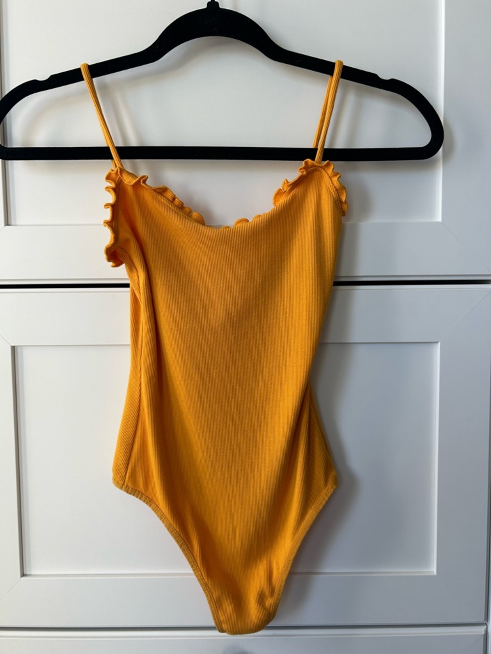 Wilfred Golden Yellow Ribbed Ruffle-Edge Bodysuit - Picture 3 of 9